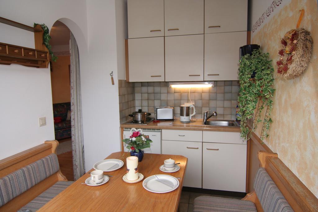 Ferienwohnung Am Forstamt Ramsau bei Berchtesgaden Ruang foto